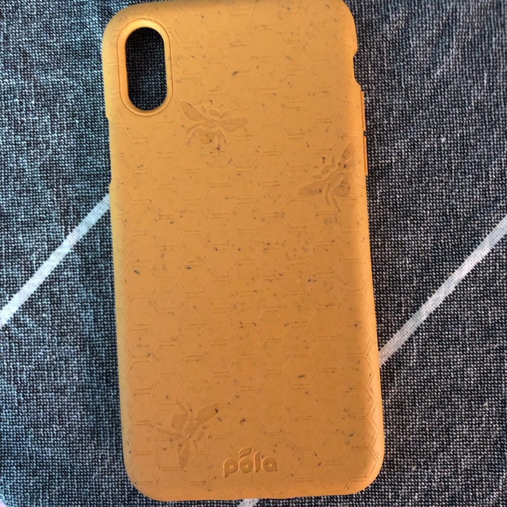 -SOLD-Pela Limited Edition Bee Case